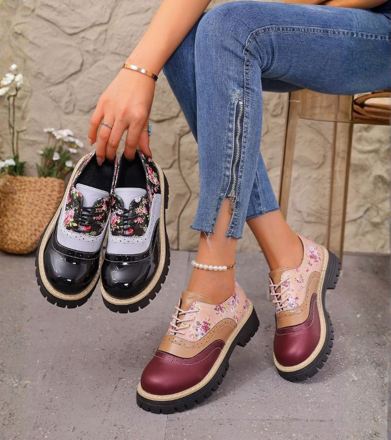 Maverno™ Rosalie | Veterschoenen met Bloemenprint.