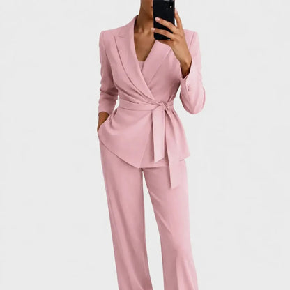 Maverno™ | Elegant damespak met strikceintuur