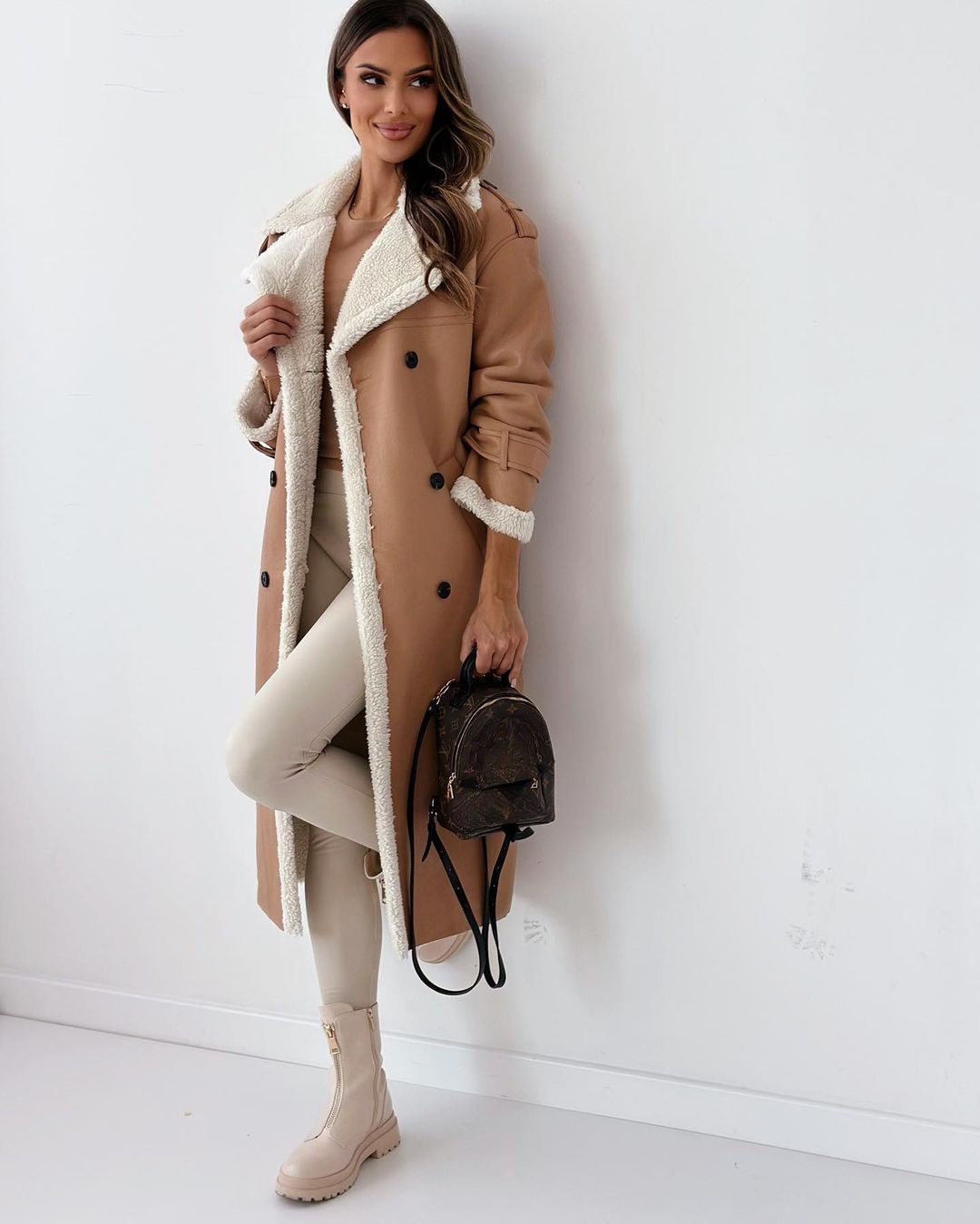 Maverno™ Vivienne | Lange Jas met Teddy-details